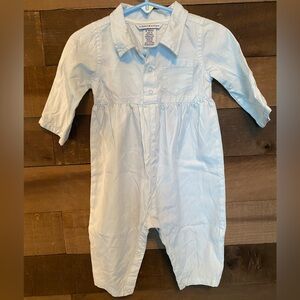 Really cute Tommy Hilfiger Baby Boy Oxford Dress Romper. Size 6-9 mo.